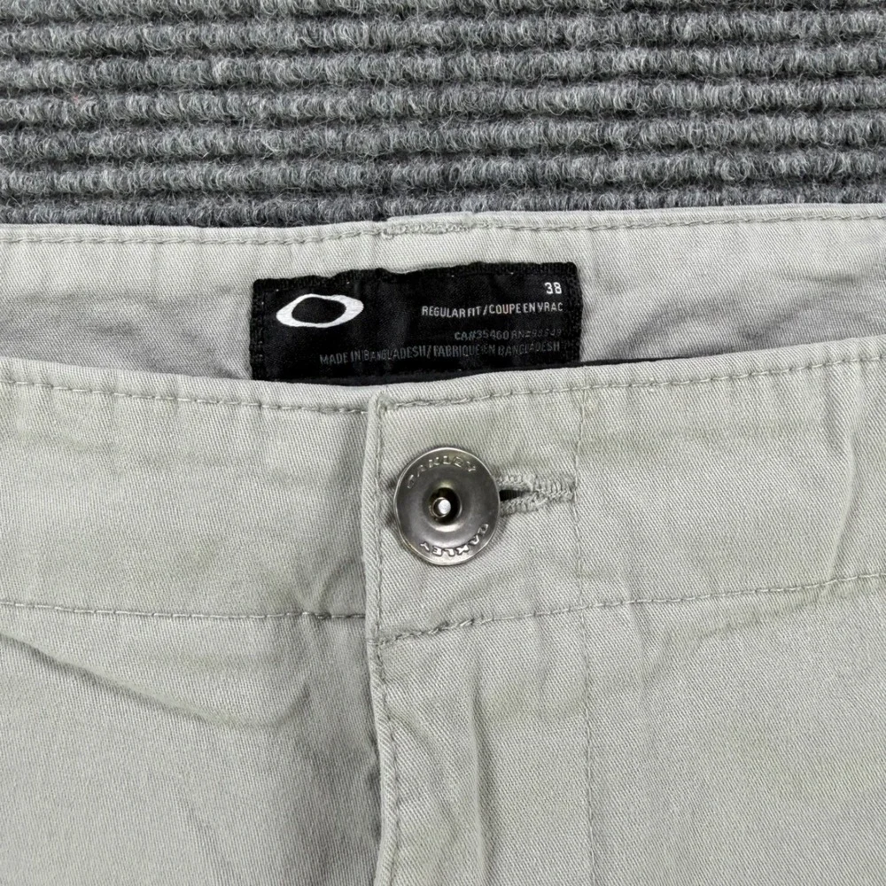 Oakley Regular Fit Chino‎ Shorts Mens 38 Khaki Tan Flat Front Casual Cotton